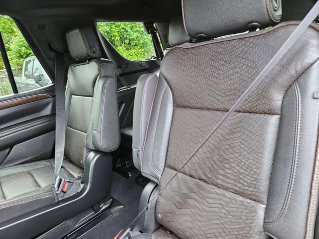 Used 2023 Chevrolet Tahoe High Country AWD/4WD image 22