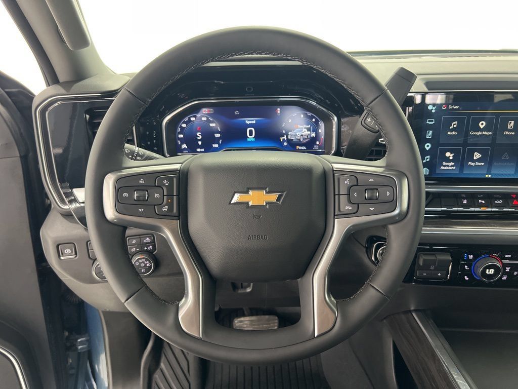 Used 2025 Chevrolet Silverado 2500 LTZ w/ LTZ Premium Package AWD/4WD image 11