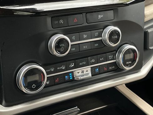 Used 2024 Ford Expedition Limited RWD image 21