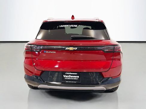 Used 2025 Chevrolet Equinox EV LT w/ Convenience Package FWD image 8
