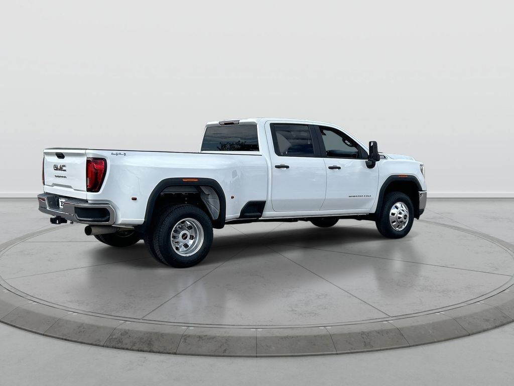 Used 2023 GMC Sierra 3500 Pro w/ Gooseneck/5TH Wheel Package AWD/4WD image 8