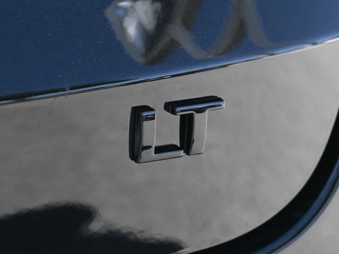 New 2026 Chevrolet Trax LT w/ LPO, Blackout Package image 14