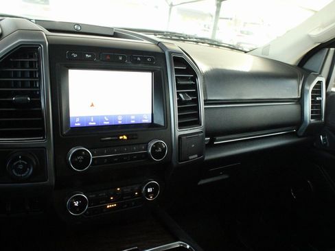 Used 2020 Ford Expedition Max Platinum image 28