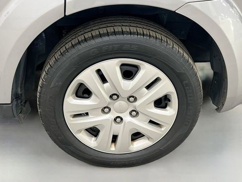 Used 2018 Dodge Journey SE w/ Popular Equipment Group image 38