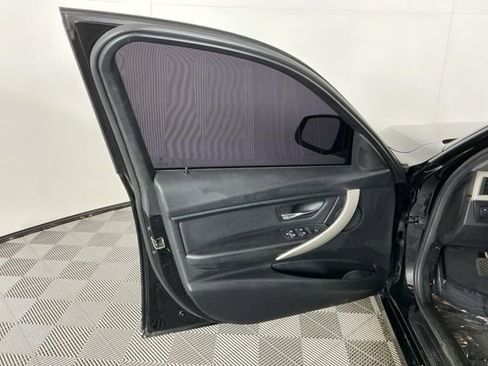 Used 2017 BMW 320i 320i image 12