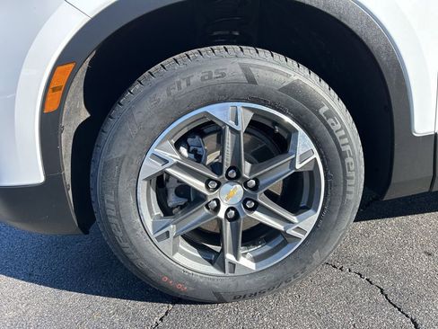 Used 2025 Chevrolet Blazer LT image 35