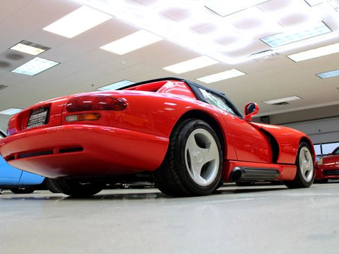 Used 1995 Dodge Viper RT/10 image 28