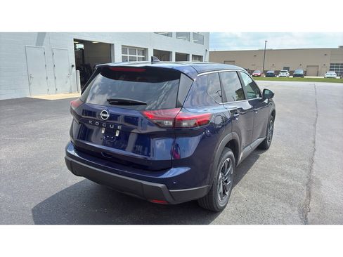Used 2025 Nissan Rogue SV FWD image 6
