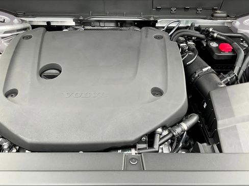 New 2026 Volvo XC90 B6 Plus w/ Protection Package Premier image 13