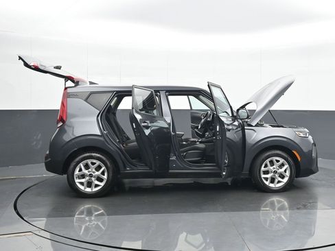Used 2021 Kia Soul S image 26