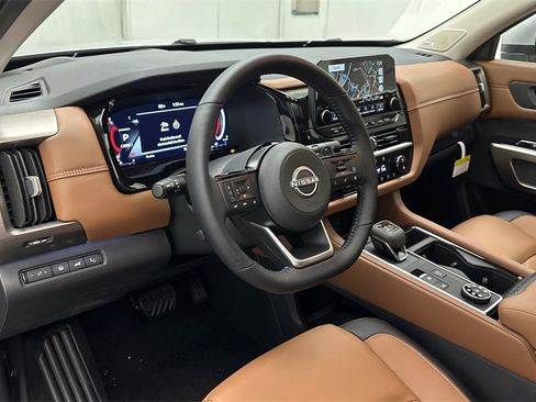 New 2025 Nissan Pathfinder Platinum w/ Cargo Package image 19