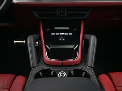 Certified 2026 Porsche Cayenne S AWD/4WD image 10