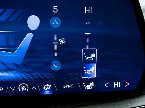 Used 2025 Chevrolet Tahoe LT image 26