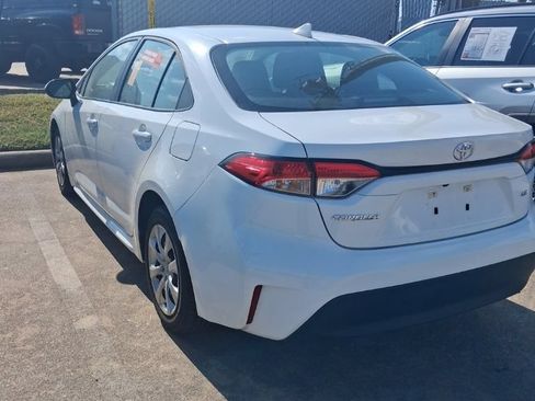 Used 2025 Toyota Corolla LE FWD image 1