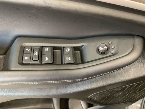 New 2025 Jeep Grand Cherokee Limited w/ Luxury Tech Group II image 30