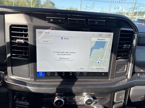 Used 2024 Ford F350 Lariat w/ Camper Package image 23