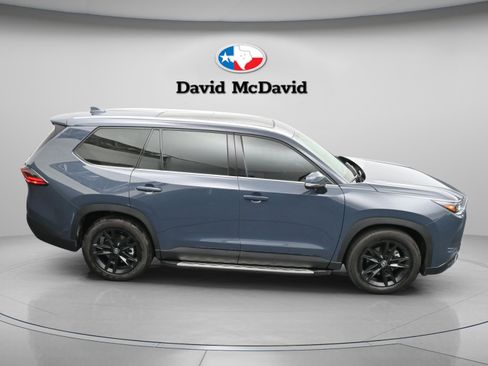 Used 2025 Toyota Grand Highlander AWD image 34