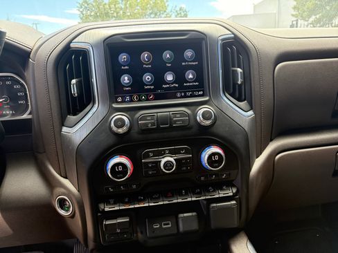 Used 2021 GMC Sierra 2500 Denali w/ Denali Ultimate Package AWD/4WD image 18