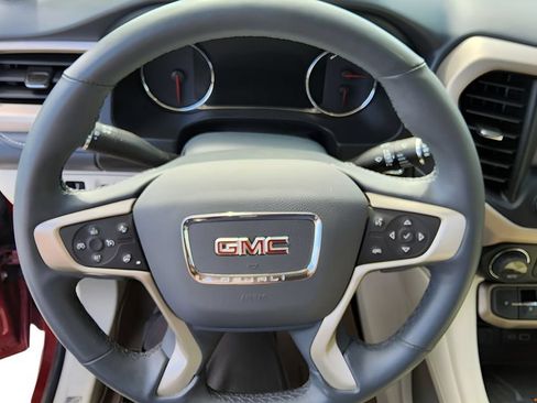 Used 2023 GMC Acadia Denali w/ Denali Technology Package AWD/4WD image 19
