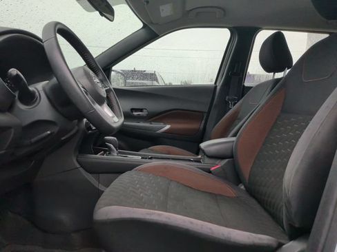 Used 2023 Nissan Kicks SR FWD image 16