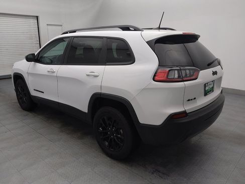 Used 2023 Jeep Cherokee Altitude Lux image 3