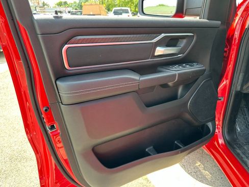 Used 2025 RAM 1500 Big Horn AWD/4WD image 11