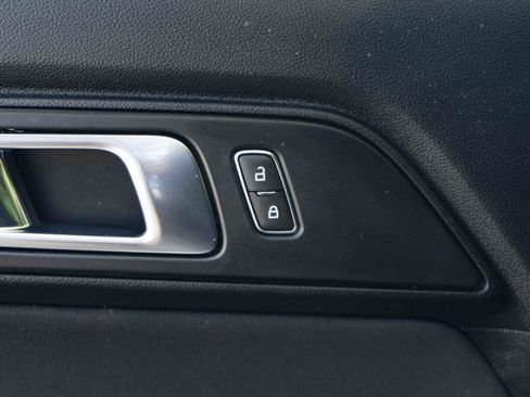 Used 2021 Ford Mustang Coupe RWD image 33