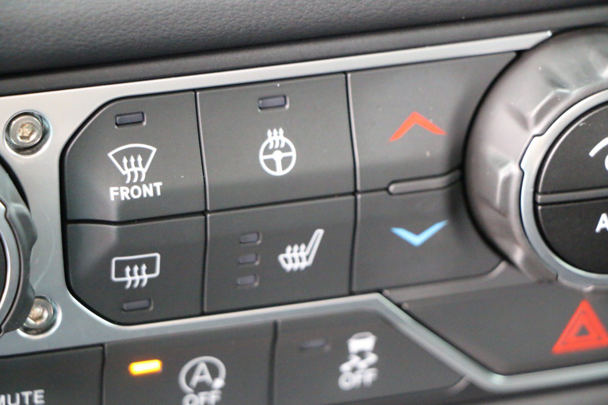 Used 2025 Jeep Gladiator Sport AWD/4WD image 22