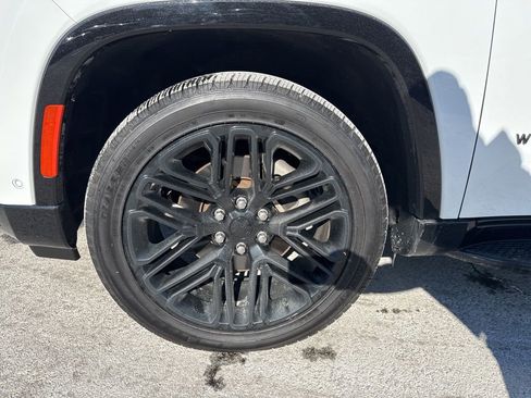 Used 2023 Jeep Wagoneer Series II image 9