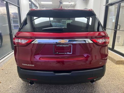 Used 2019 Chevrolet Traverse LT image 3