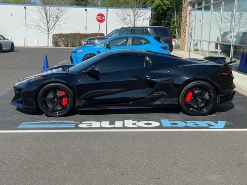 Used 2025 Chevrolet Corvette E-Ray AWD/4WD image 13