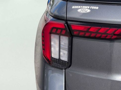 New 2025 Ford Explorer Active w/ Active Comfort Package image 16