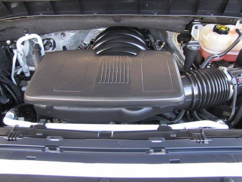 Used 2020 Chevrolet Silverado 1500 RST AWD/4WD image 35