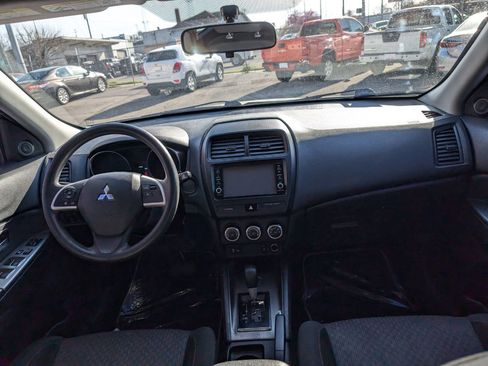 Used 2018 Mitsubishi Outlander Sport LE image 14