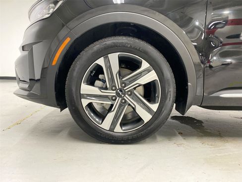 Used 2023 Kia Sorento SX Prestige image 23