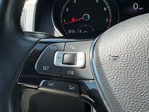 Used 2018 Volkswagen Atlas SE AWD/4WD image 17