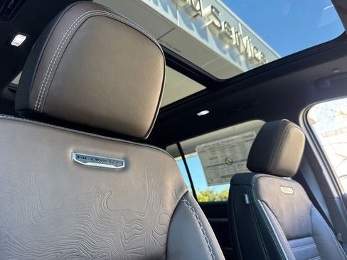New 2026 GMC Acadia Denali Ultimate image 18