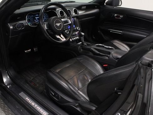 Used 2019 Ford Mustang GT Premium w/ Equipment Group 401A RWD image 17