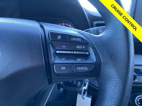 Used 2019 Hyundai Veloster 2.0 image 9