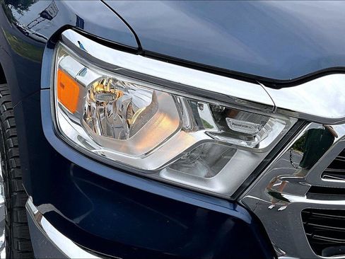 Used 2020 RAM 1500 Big Horn AWD/4WD image 30