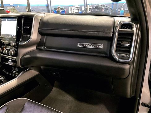Used 2024 RAM 1500 Laramie AWD/4WD image 13