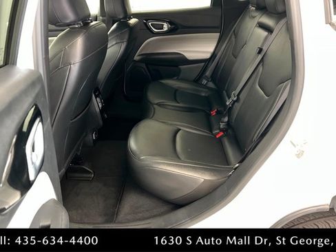 Used 2025 Jeep Compass Limited AWD/4WD image 21