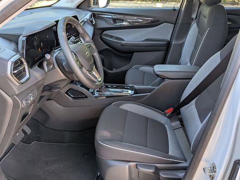 New 2026 Chevrolet TrailBlazer LT w/ Midnight Edition FWD image 19