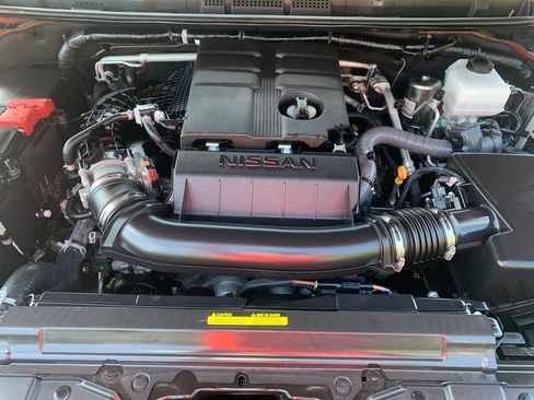 Used 2025 Nissan Frontier PRO-4X w/ Pro Convenience Package AWD/4WD image 28