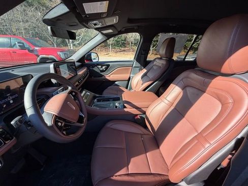 New 2026 Lincoln Aviator Reserve w/ Jet Appearance Package image 15