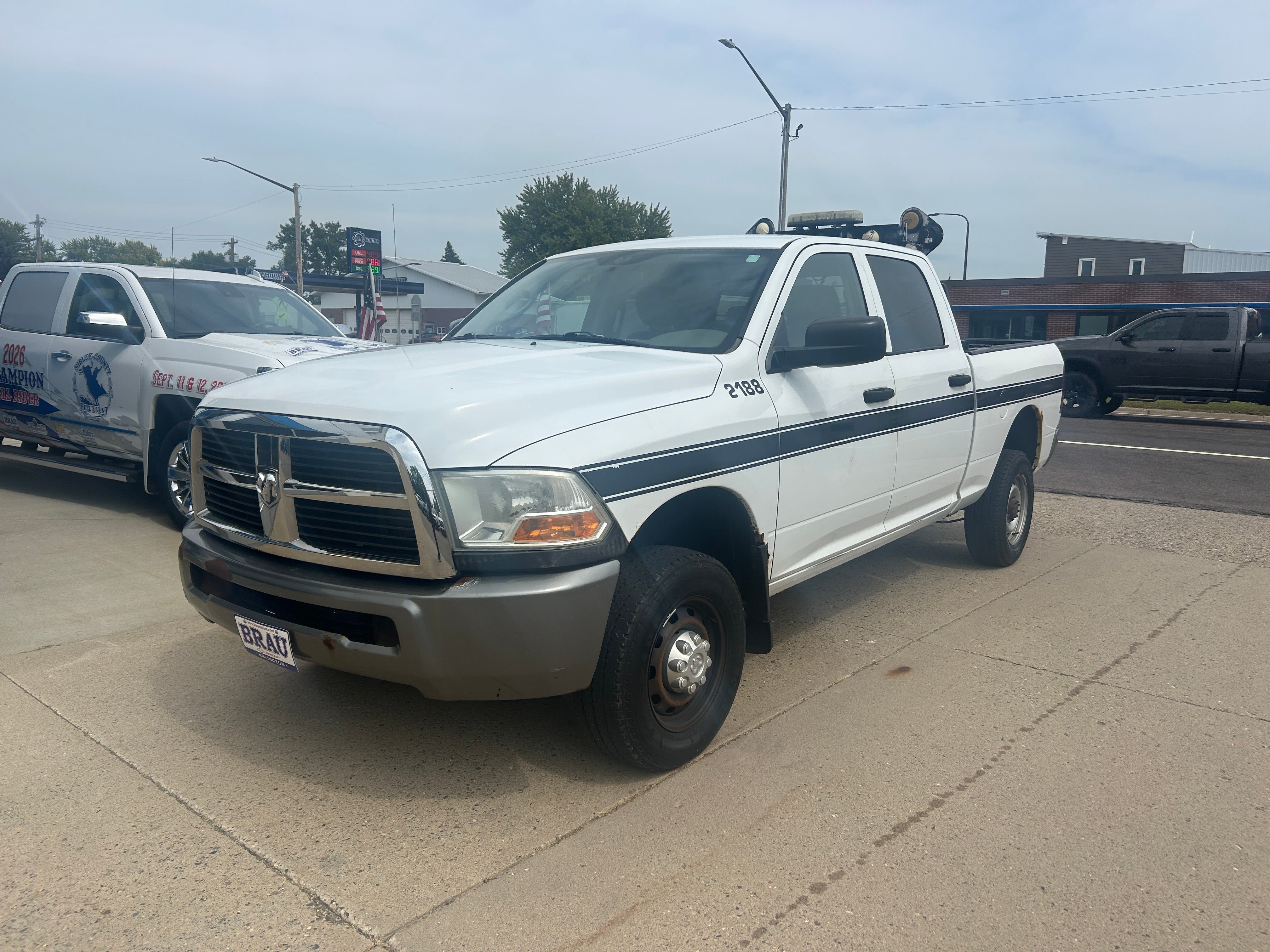 Used 2010 Dodge Ram 2500 Truck ST w/ ST Popular Equipment Group AWD/4WD image 2