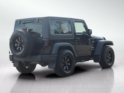 Used 2017 Jeep Wrangler Sport w/ Connectivity Group AWD/4WD image 5
