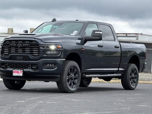 New 2026 RAM 2500 Tradesman AWD/4WD image 7