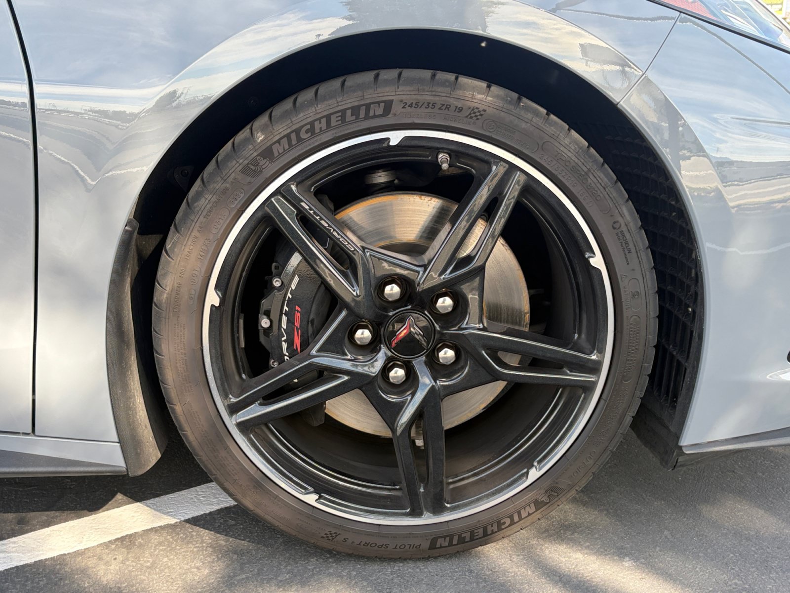 Used 2025 Chevrolet Corvette Stingray Preferred Cpe w/ Z51 Performance Package RWD image 30