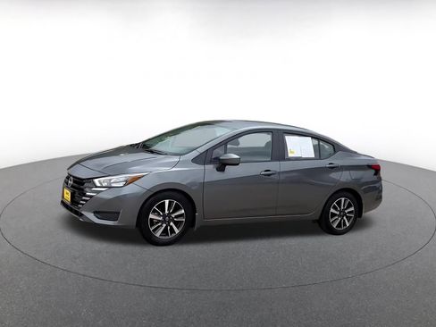 Used 2025 Nissan Versa SV w/ Trunk Package image 8